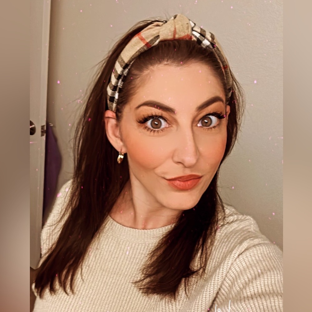Meet your Posher, Michele
